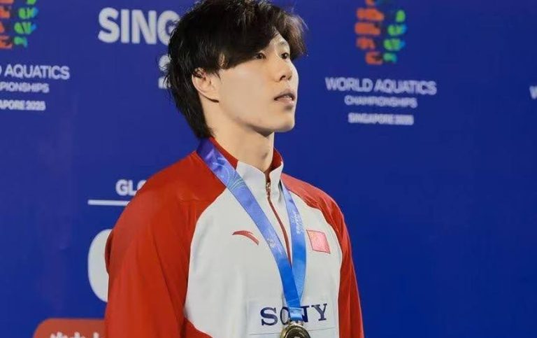 Qin Haiyang Claims Gold at the 2025 World Aquatics Championships